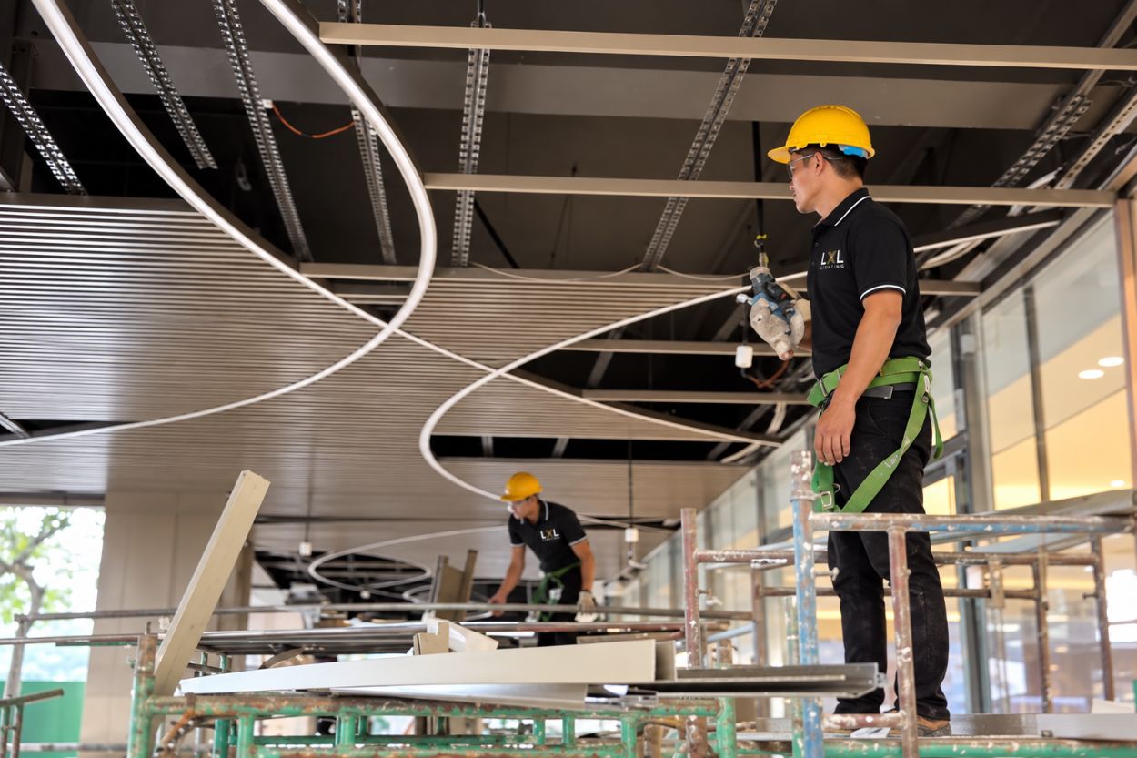 Khó Khăn Khi Lắp Đặt Đèn Profile Uốn Cong
