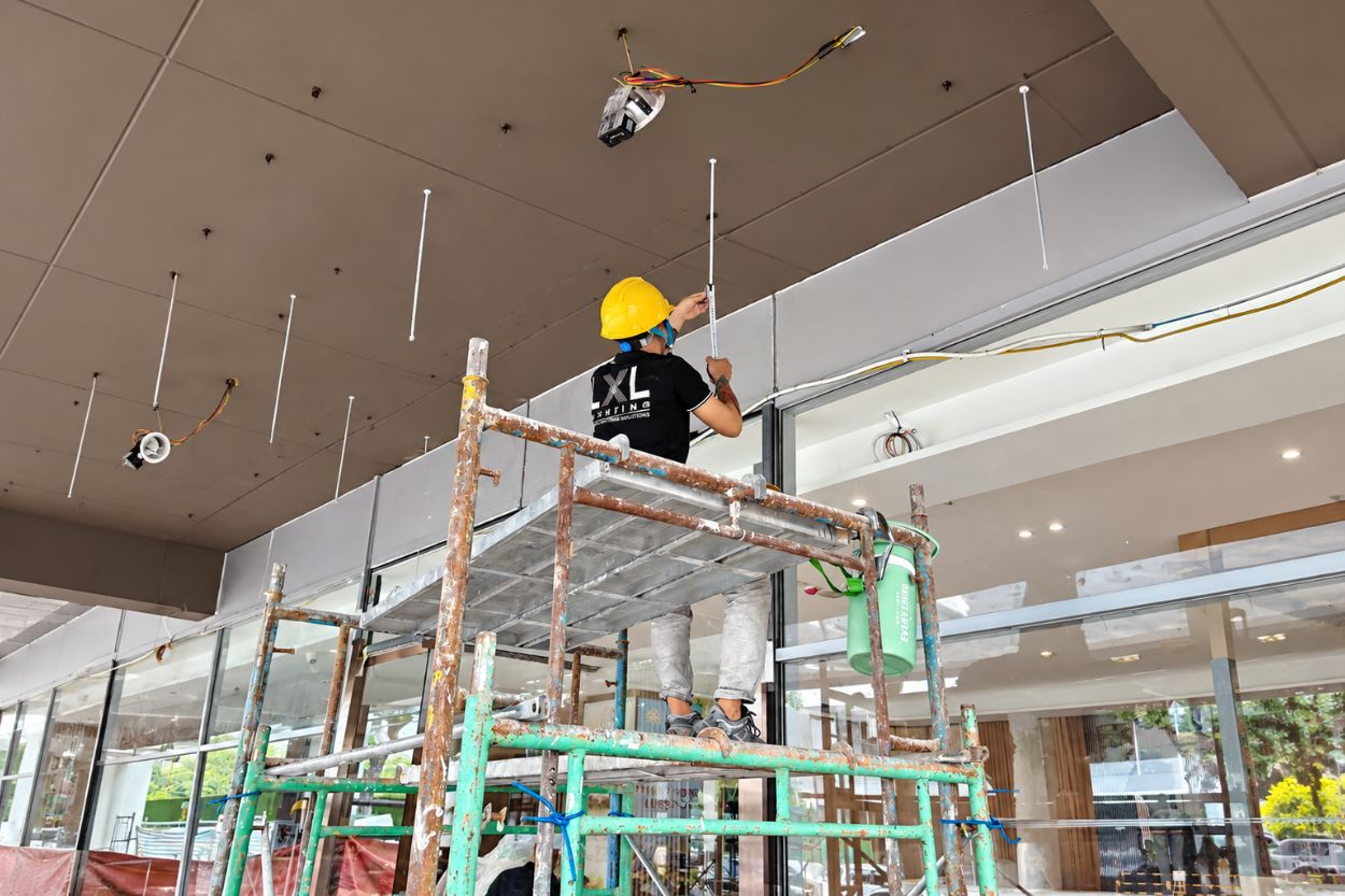 Quy Trình Định Vị Đèn Nhôm Profile Uốn Cong Bằng Dưỡng Giấy CNC 1:1