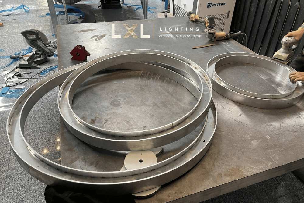 Gia Công Đèn Thả Vòng Tròn Inox Vàng Hồng