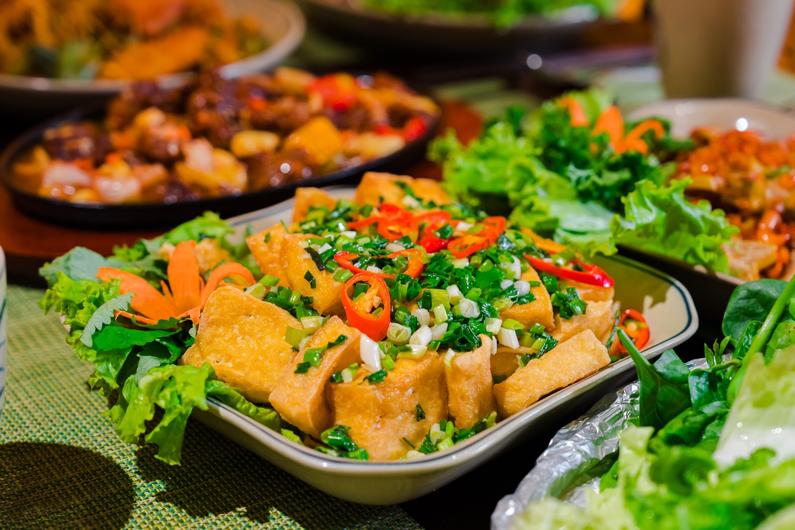 Đậu mơ tẩm hành - Nhà hàng Quê Ta