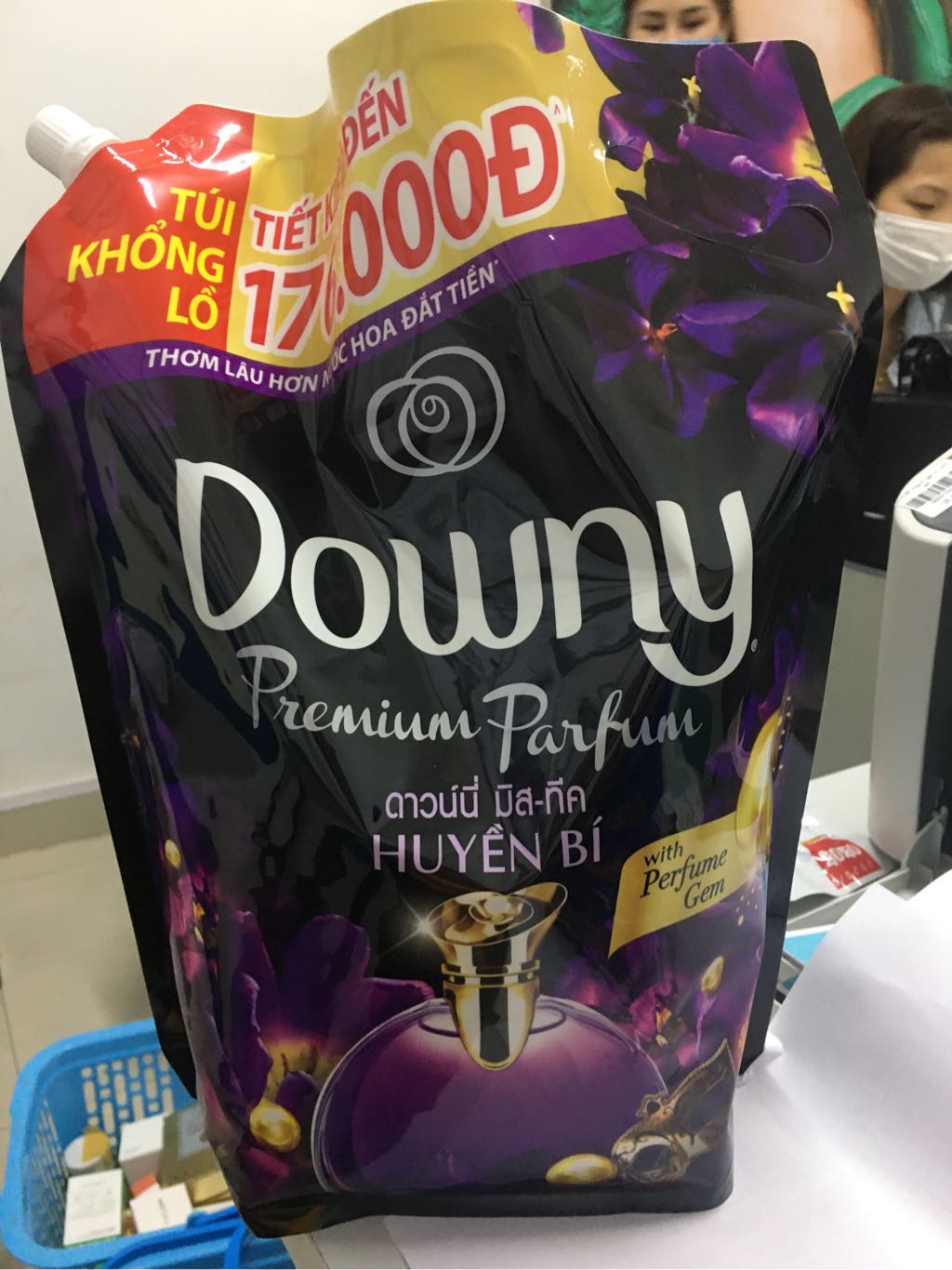 Nước xả vải Downy huyền bí 3L