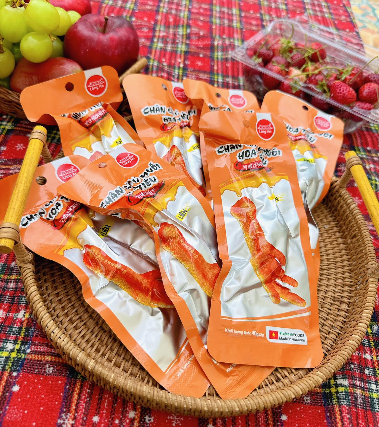 Chân gà ủ muối hoa tiêu Làng An 40g
