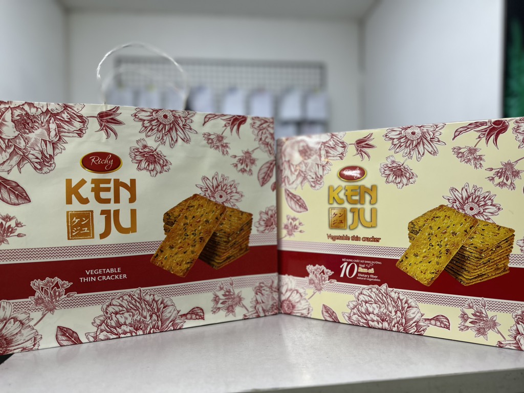 Bánh quy Kenju rau củ Richy Tết 360g