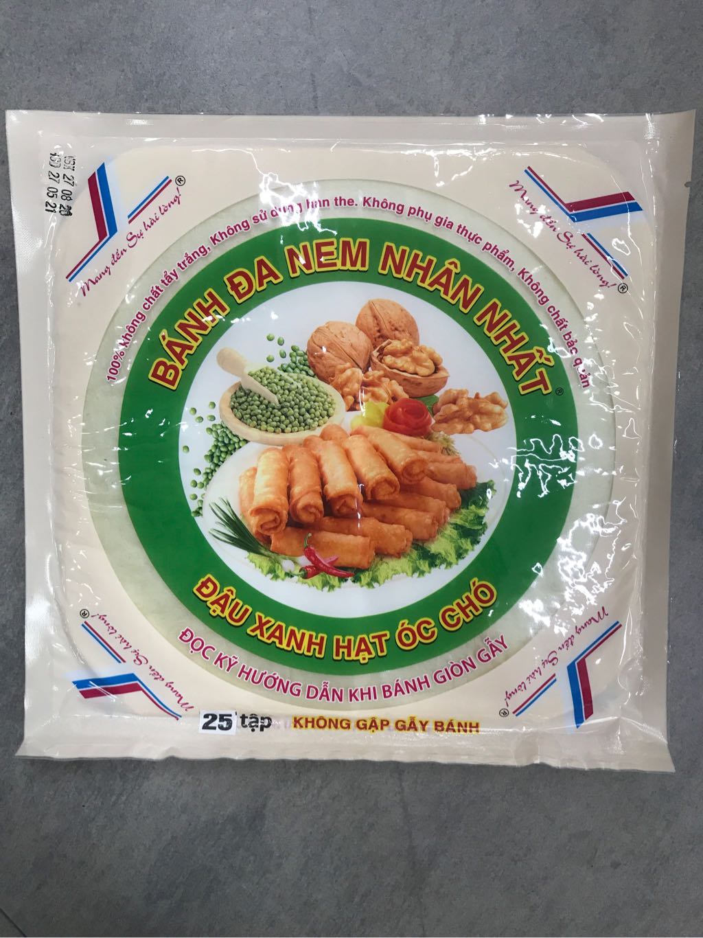 Bánh đa nem đậu xanh hạt óc chó Nhân Nhất