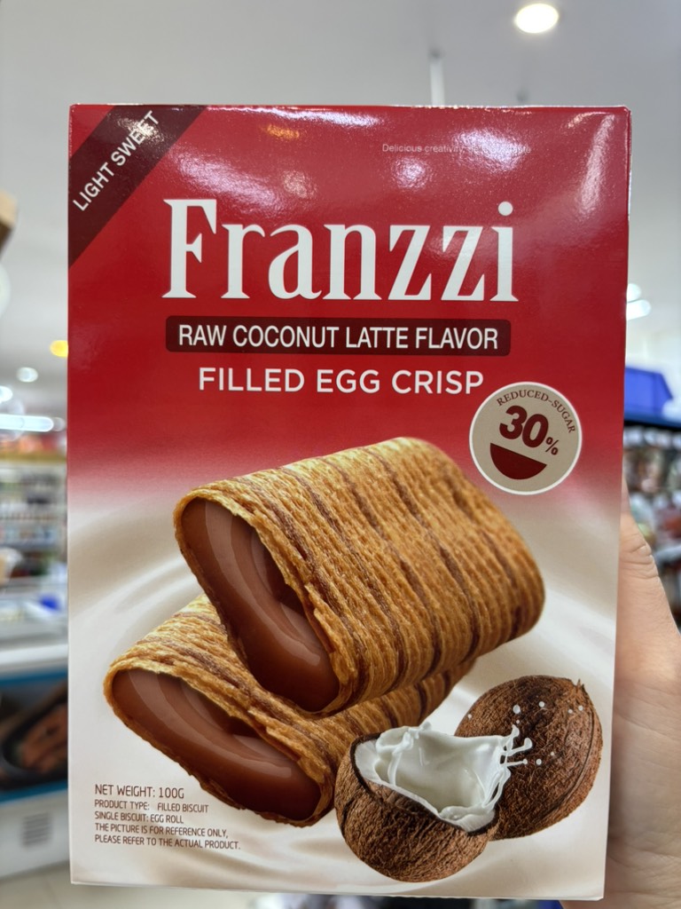 Bánh cuộn trứng giòn nhân vị latte dừa Franzzi 100g