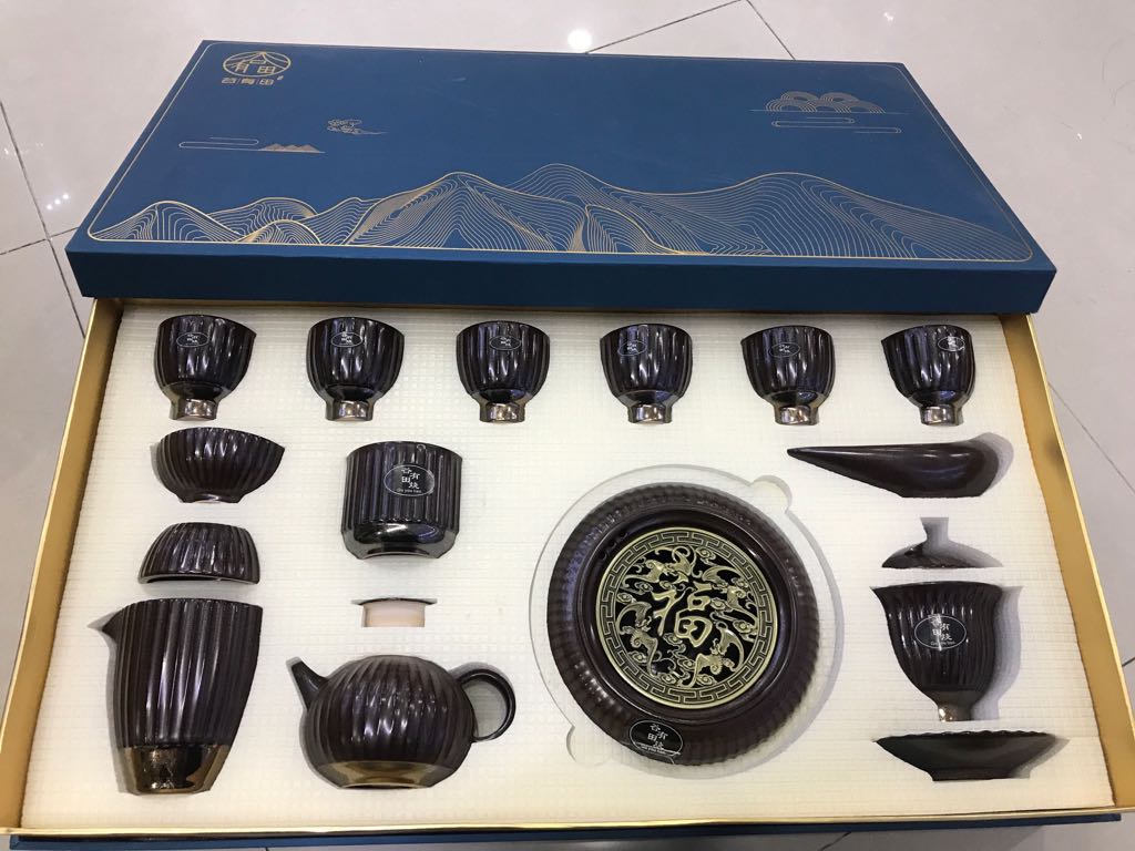 Bộ ấm trà chân cao Hoàng gia màu nâu (không đĩa)