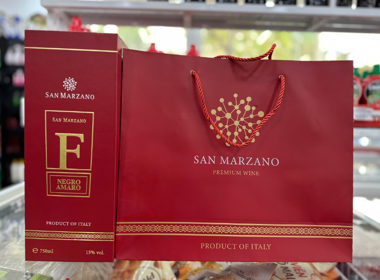 Rượu vang đỏ chát F Negroamaro Ý 15% 750ml (có hộp túi)