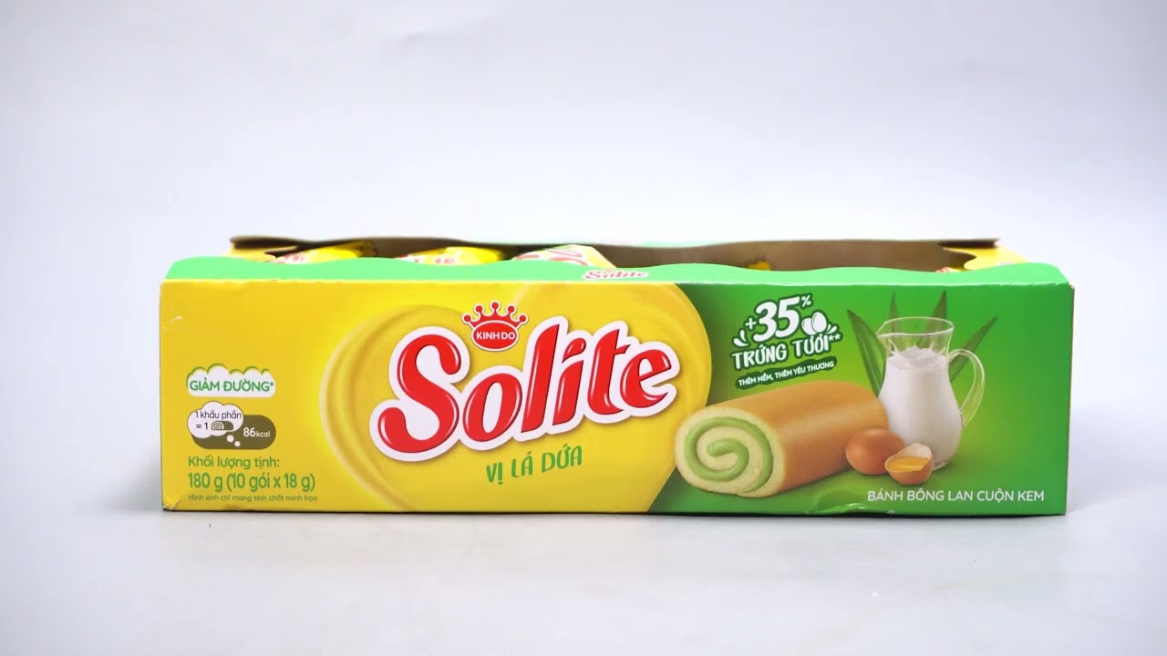 Bánh bông lan cuộn kem Solite vị lá dứa Kinh Đô 180g