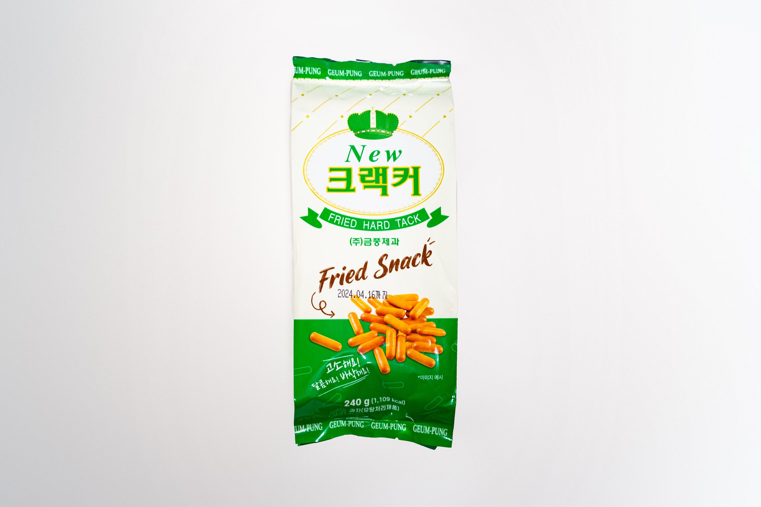Bánh quy lúa mạch que New Geum Pung Hàn Quốc 240g