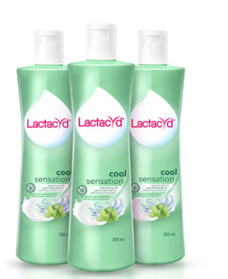 Dung dịch vệ sinh Lactacyd Cool Sensation bạc hà mát lạnh 250ml