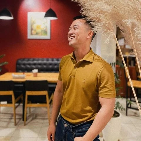 Thời Trang Mùa Thu Đông: Màu sắc và Phong cách với Polo