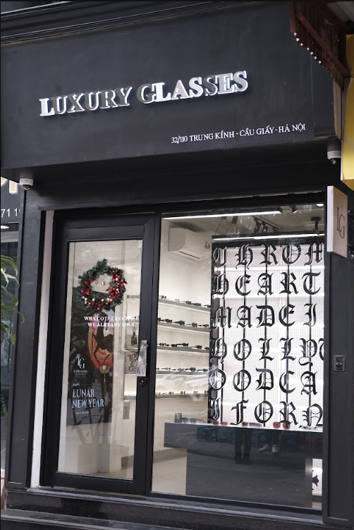Luxury Glasses boutique tại Trung Kính, Hà Nội