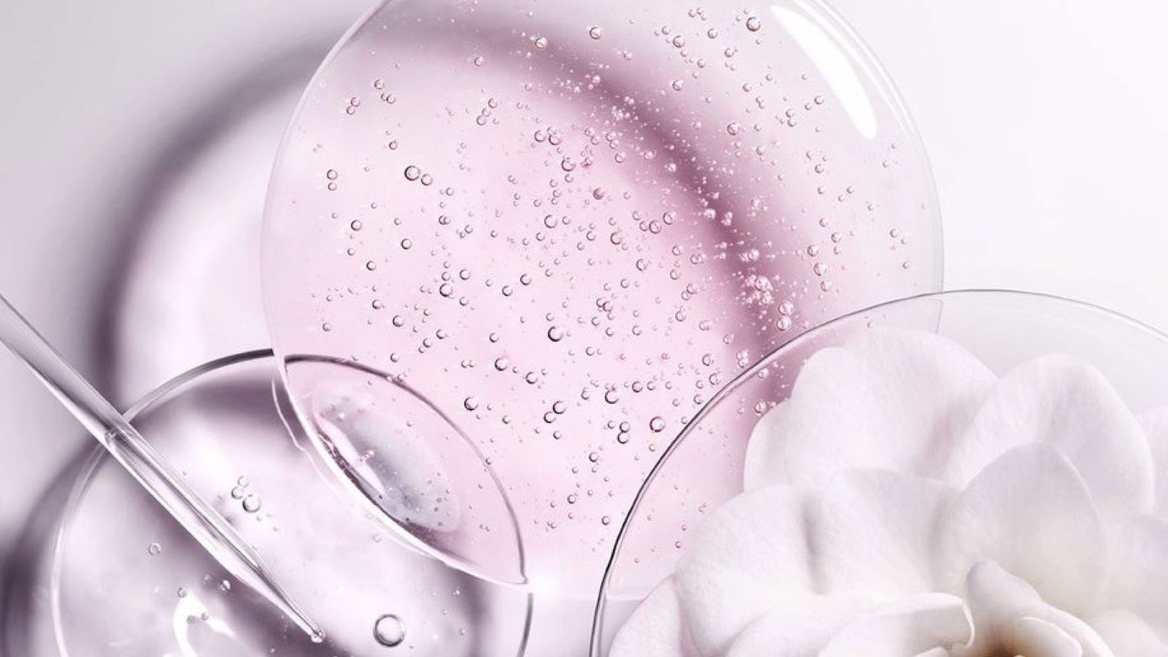 Mandelic Acid: AHA dịu giúp da sáng mịn, mờ thâm, đều màu