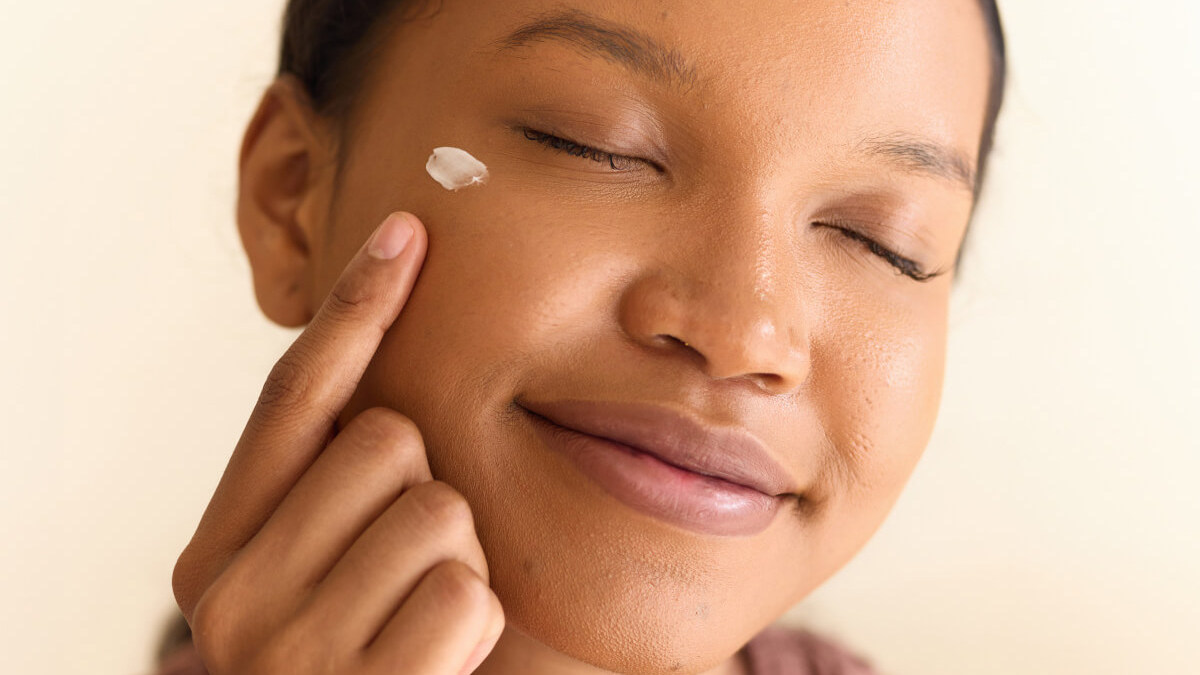 Skincare Da Dầu Mụn: Lcl Thông Thoáng, Bề Mặt Căng Mướt