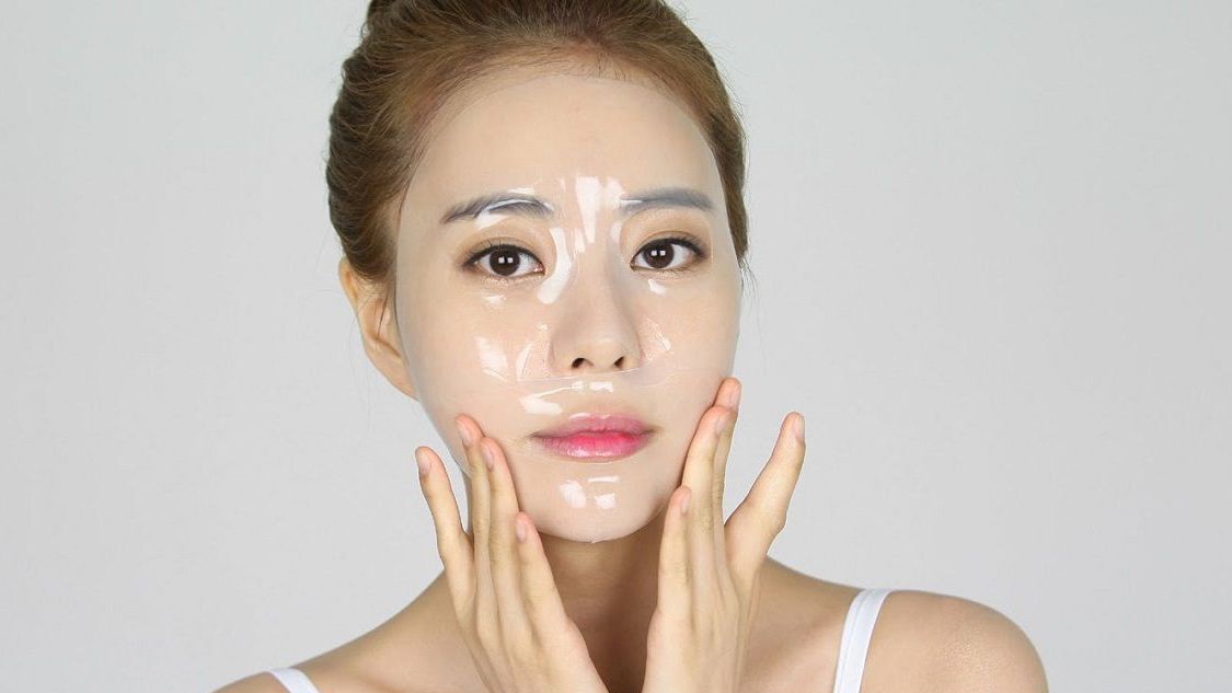 Cấp Ẩm Khi Dùng Tretinoin: Bao nhiêu là đủ?