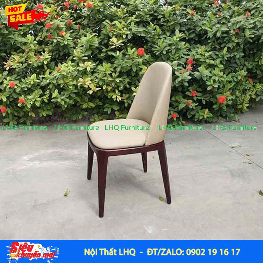 Bộ Bàn Ăn Grace 04 gỗ cao su tự nhiên hiện đại