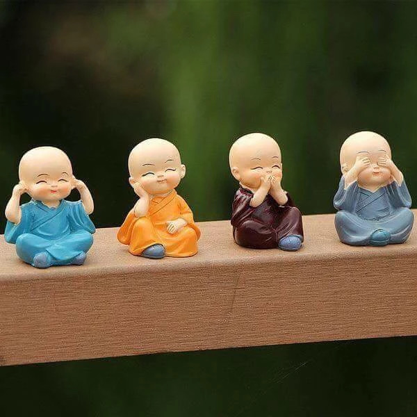 Bộ tượng 4 chú tiểu 4 không cao cấp  để trang trí xe hơi, bàn làm việc và decor phòng