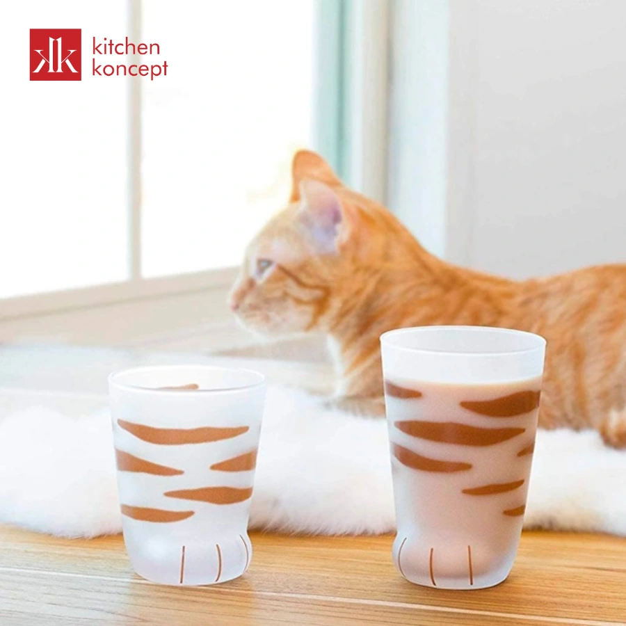 Bề mặt ly được làm nhám mờ chống trơn trượt rất tốt