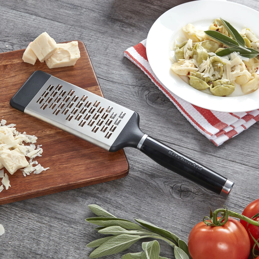 Bào vân nổi màu đỏ KitchenAid