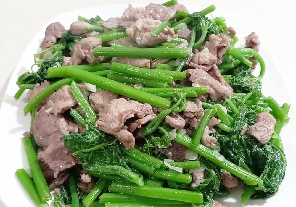 Trâu xào rau muống