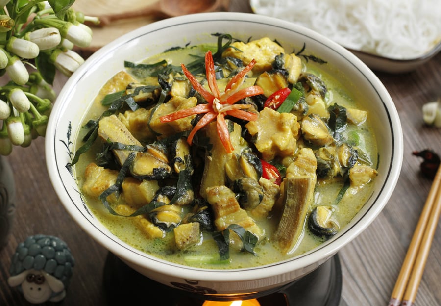 Chạch om chuối đậu