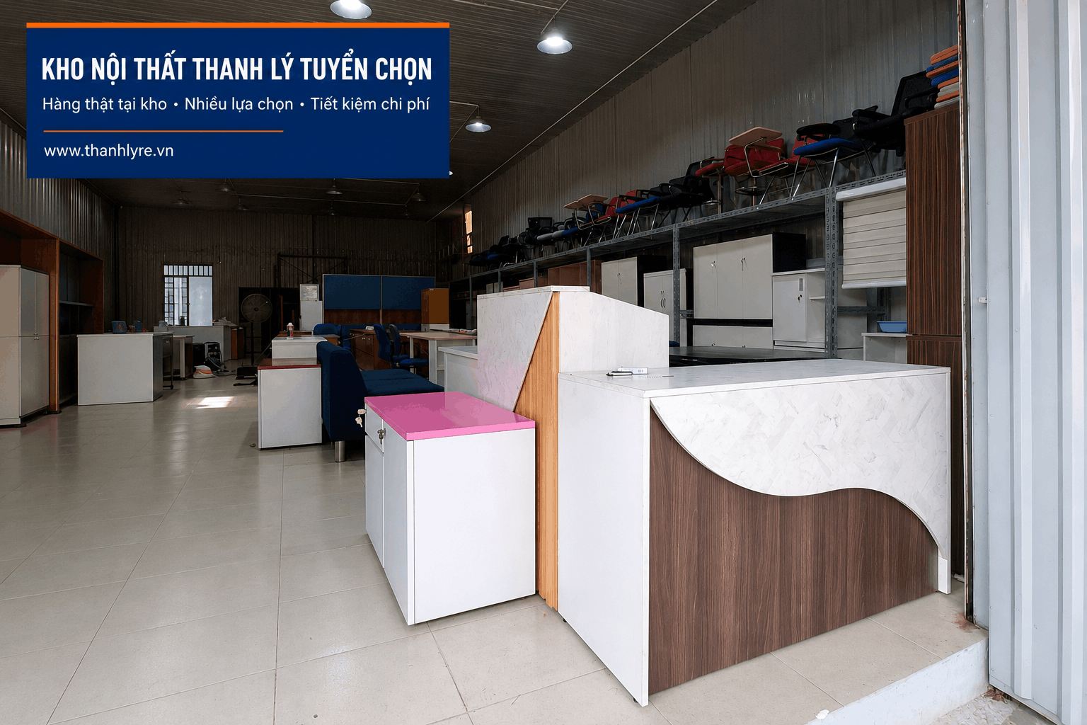 Không gian xem nội thất thanh lý trực tiếp tại kho Hóc Môn TP.HCM