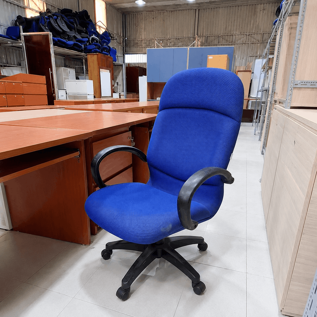 Ghế làm việc lưng cao 630x650x1100mm GHE049