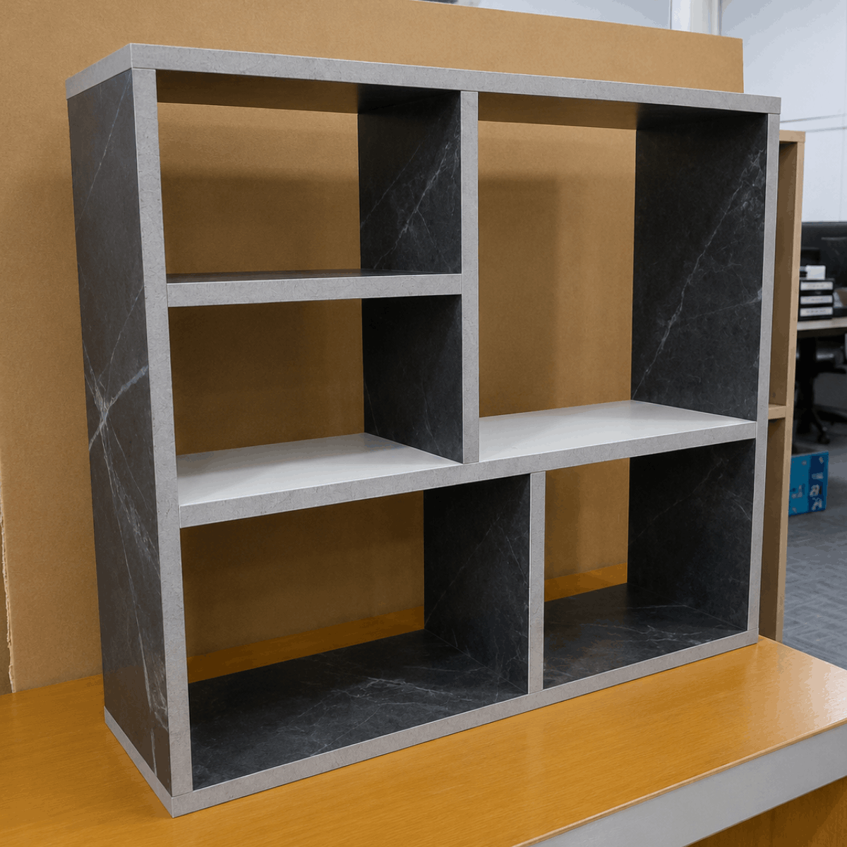 Kệ trang trí gỗ 700x200x600mm KE089