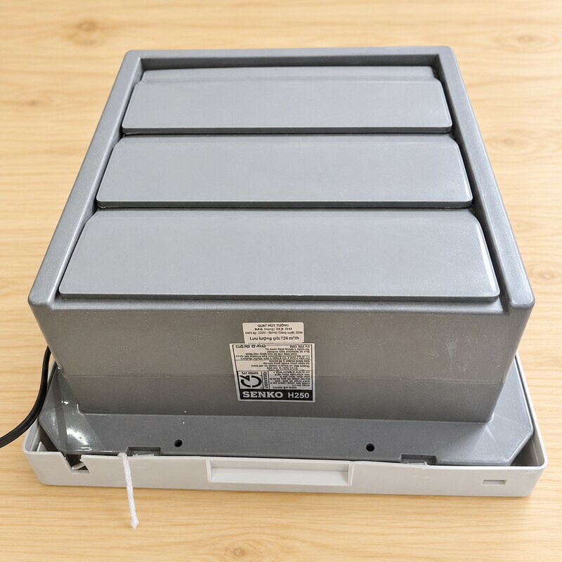 Quạt Hút Gió Gắn Tường 2 Chiều Senko H250 Sải Cánh 25cm Công Suất 40W QUAT125