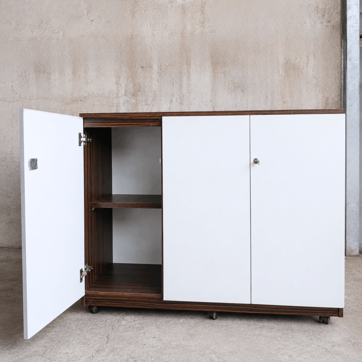 Tủ hồ sơ 3 cánh thấp 1200x400x950mm TU012
