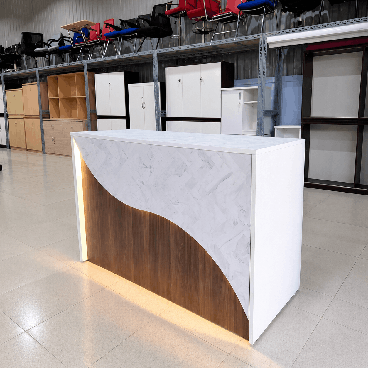 Quầy lễ tân gỗ hiện đại 1200x500x800mm QUAY047