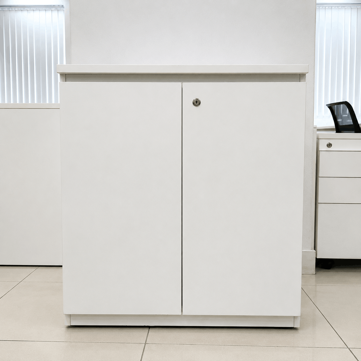 Tủ hồ sơ thấp 2 cánh màu trắng 800x400x850mm TU036