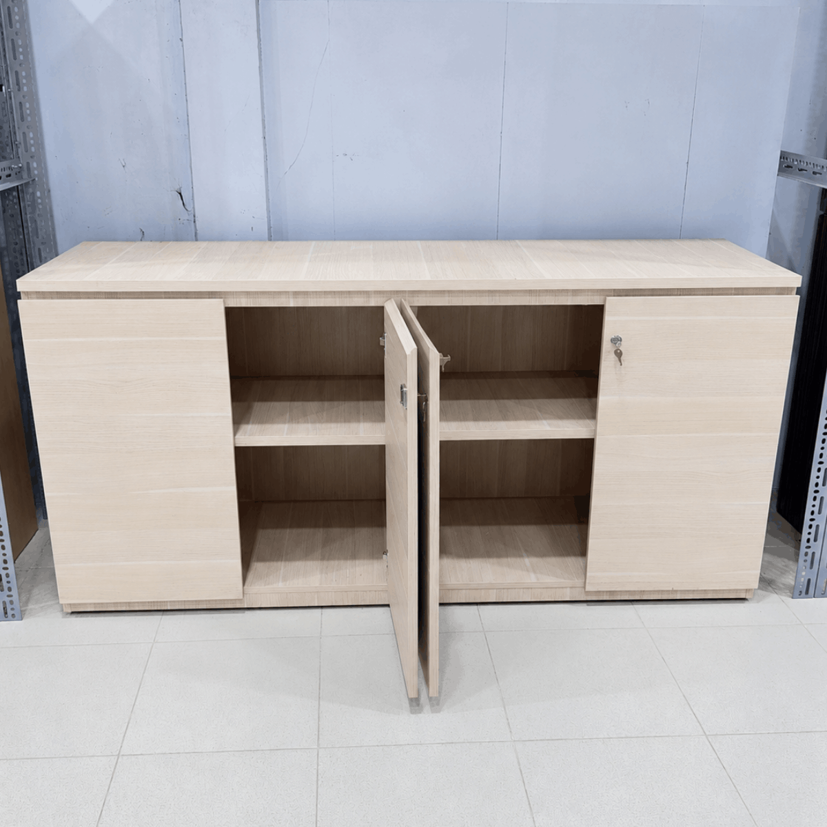 Tủ thấp màu vân gỗ sáng 1760x500x850mm TU015