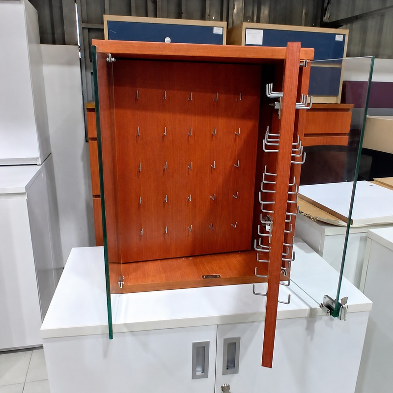 Tủ gỗ treo chìa khóa 500x200x610mm TU114