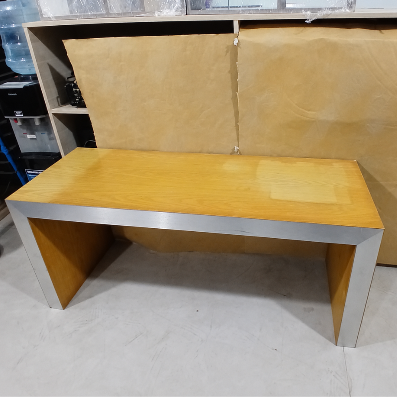 Bàn Làm Việc Thanh Lý 1440x500x650mm Vân Gỗ Vàng BAN107 TPHCM