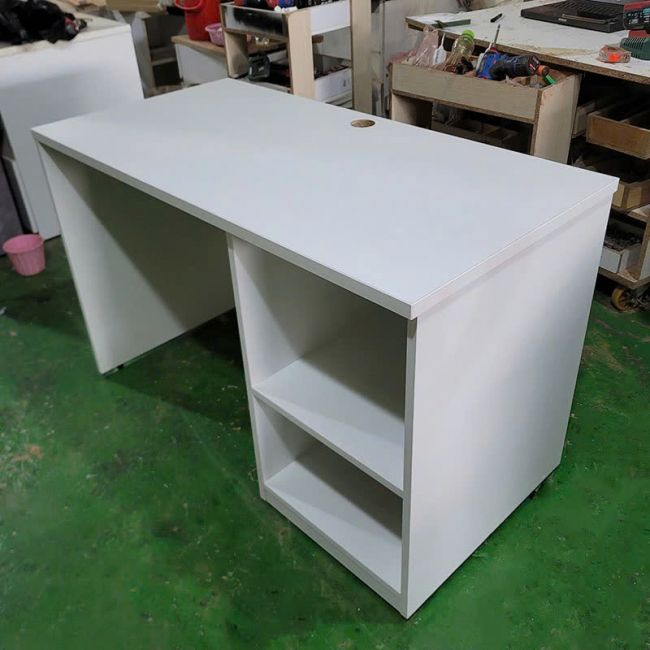 Bàn làm việc kệ hở 1200x600x750mm BAN024
