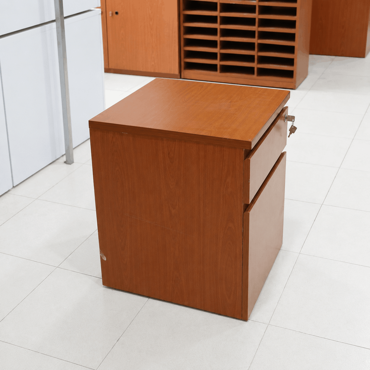 Tu-di-dong-2-ngan-keo-go-450x500x600mm-TU011