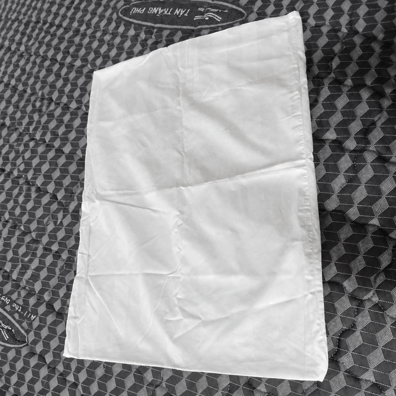 Vỏ Gối Trắng Sọc Lụa 50x70cm VG105 – Hàng Mới 100%