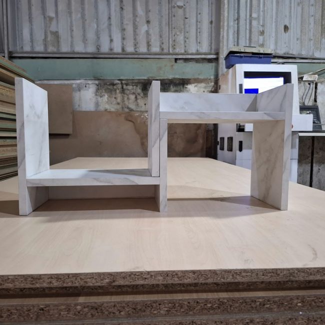 Kệ Trang Trí Vân Đá 600x200x300mm