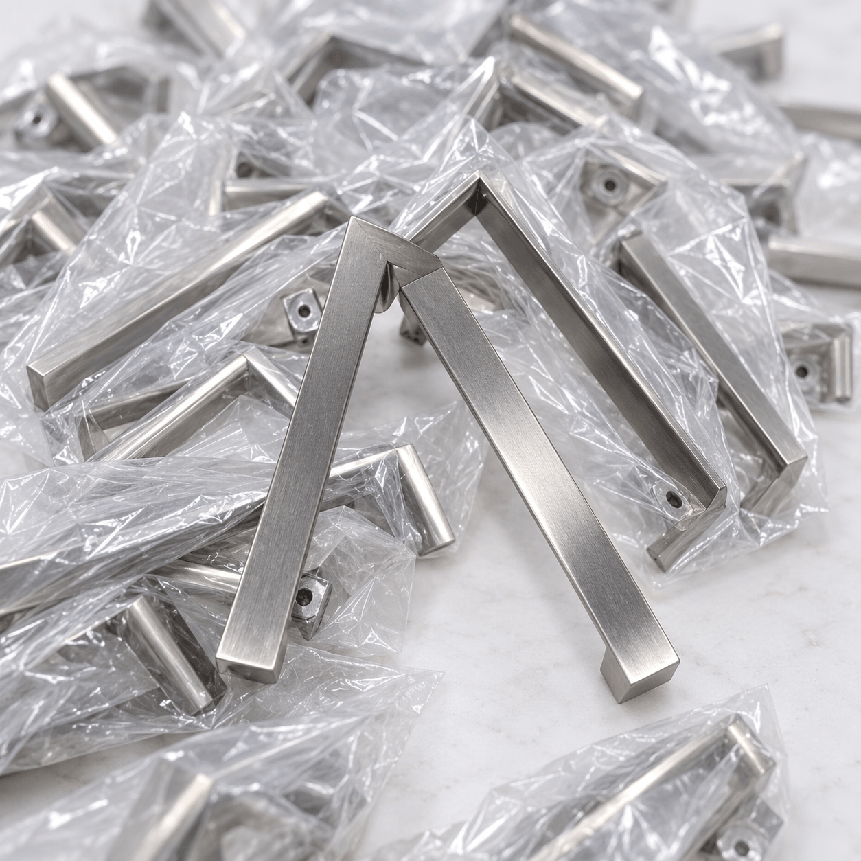 Tay Nắm Tủ Inox Thanh Vuông 105x12mm Bề Mặt Xước Mờ Dùng Cho Ngăn Kéo Tủ Gỗ TN1012