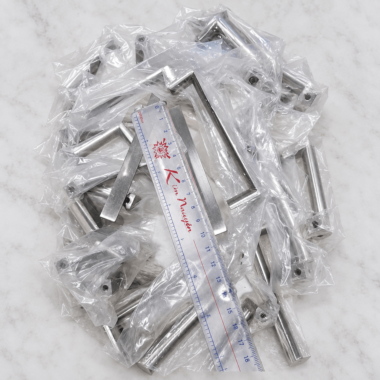 Tay Nắm Tủ Inox Thanh Vuông 105x12mm Bề Mặt Xước Mờ Dùng Cho Ngăn Kéo Tủ Gỗ TN1012