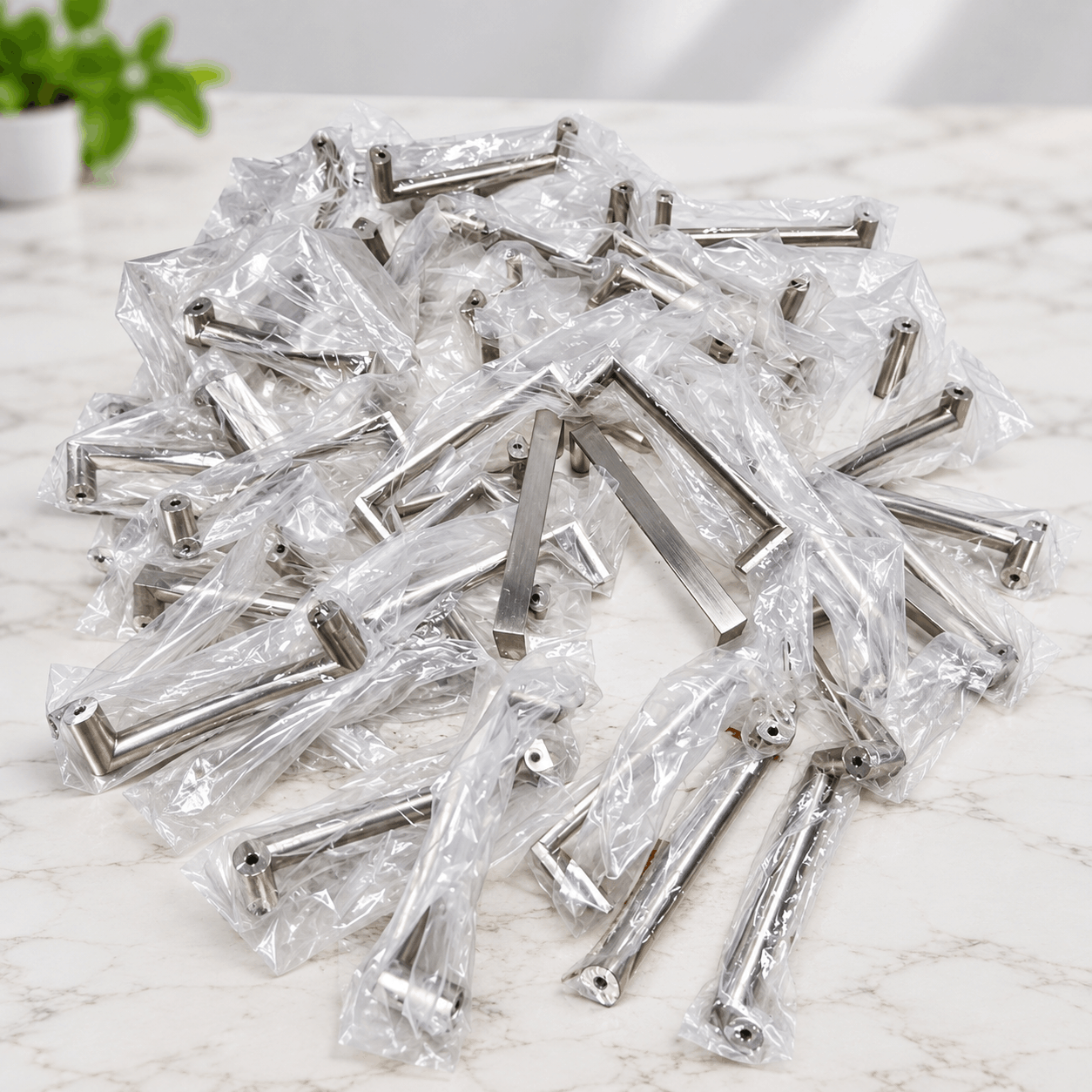 Tay Nắm Tủ Inox Thanh Vuông 105x12mm Bề Mặt Xước Mờ Dùng Cho Ngăn Kéo Tủ Gỗ TN1012