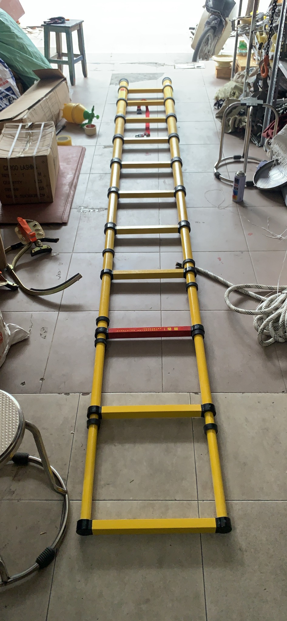 Thang rút cách điện 5m