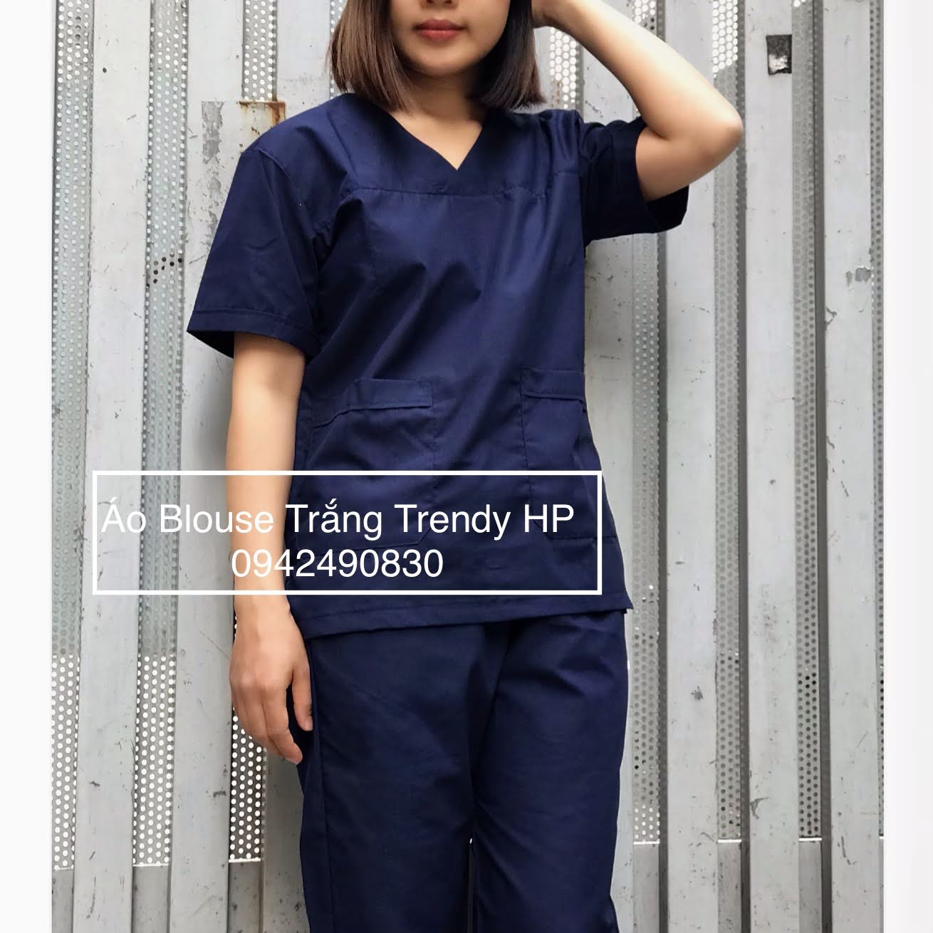 Bộ scrubs bác sĩ, đồng phục spa, thẩm mỹ viện, nha khoa, phòng khám màu Xanh Tím Than chất phổ thông