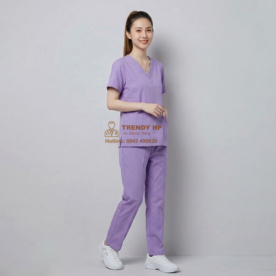 Bộ scrubs bác sĩ, kỹ thuật viên Cotton Cao Cấp màu Tím cho bệnh viện, phòng khám, thẩm mỹ viện, spa