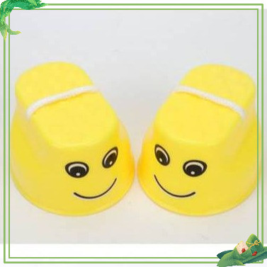 Cà kheo trò chơi cho trẻ vận động, cà kheo nhựa cho bé đồ dùng giáo cụ dạy học tiếng anh (1 đôi)