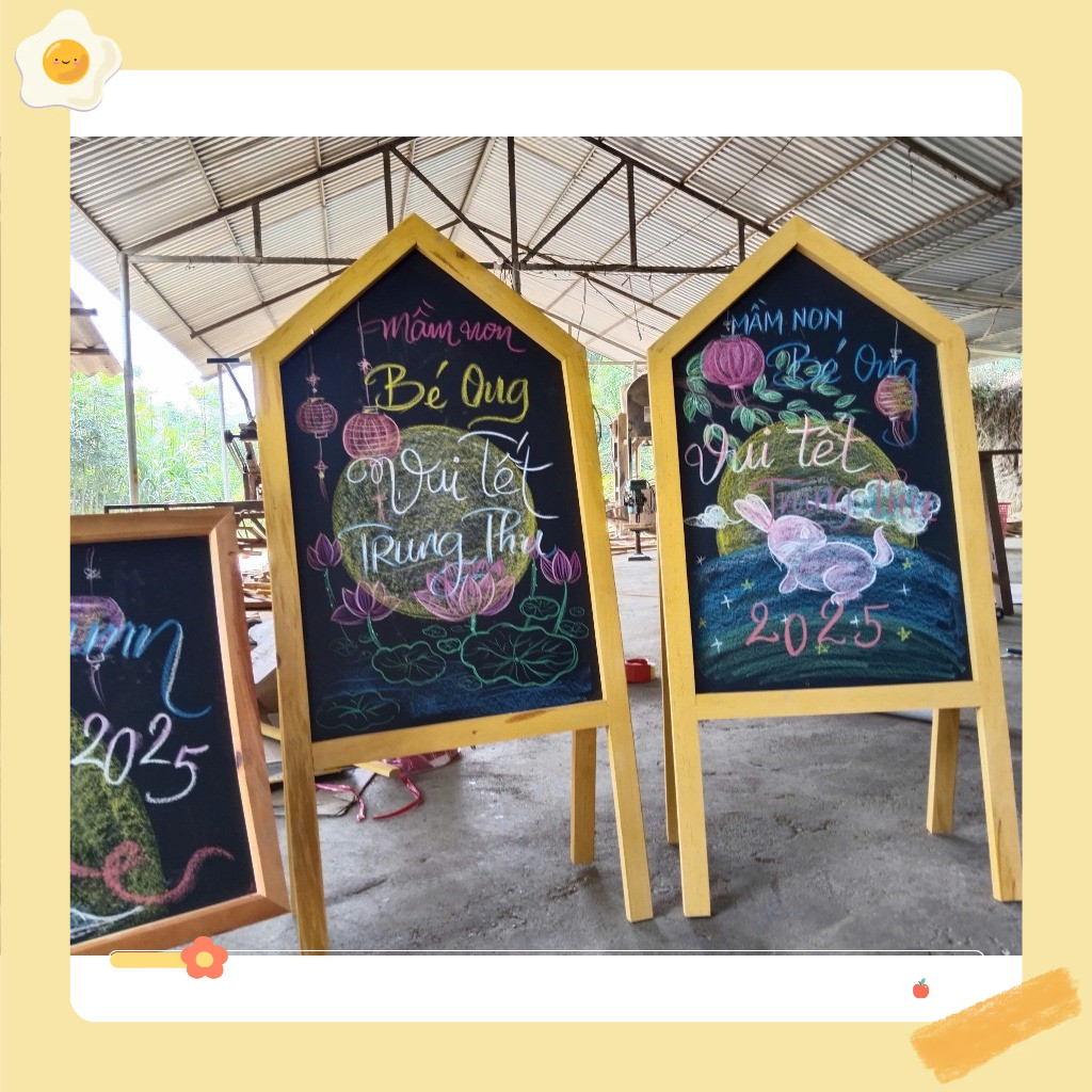 Bảng ĐEN MENU 1 mặt đen viết phấn khung gỗ  có giá đỡ dành cho các cửa hàn g cafe,trà sữa, trà chanh, đồ ăn nhanh