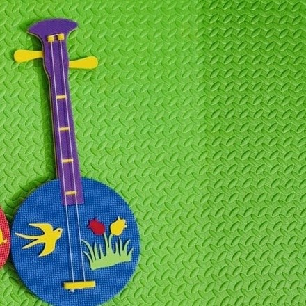 Đồ chơi âm nhạc tự tạo đàn,trống,phách tự tạo