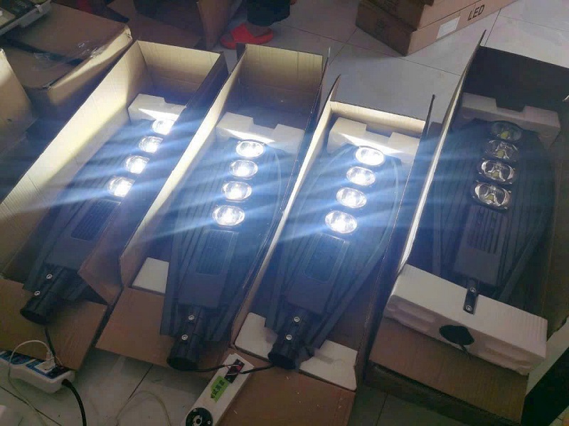 Đèn đường lá điện cao áp 100W, 150W