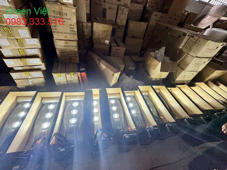 Đèn năng lượng mặt trời dự án công trình 100W-1000W